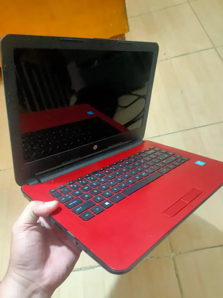 Laptop HP. 14-am018tu