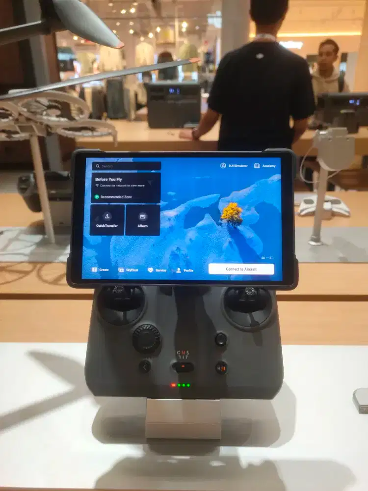 DJI Mavic 4 Pro Creator Combo (RC Pro 2)