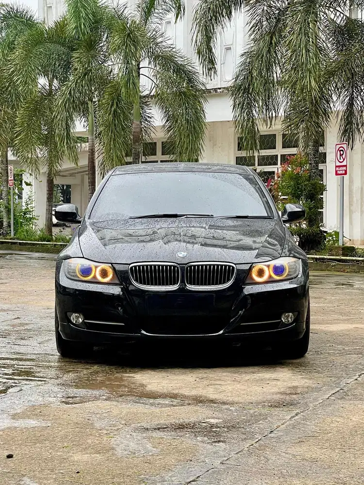 Bmw 320i E90 Matic 2012, Good Kondisi