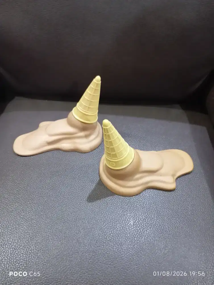 Ice cream cone door stopper (rubber)