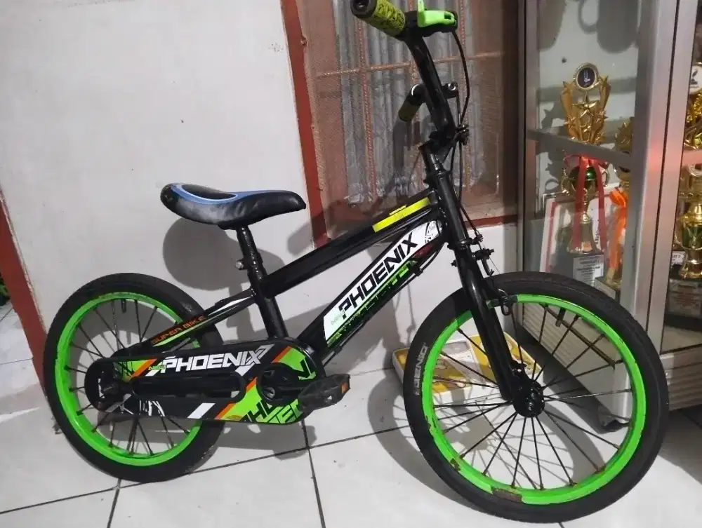 Jual sepeda bekas merk Phoenix UK 16 inci siap pakai Cijantung