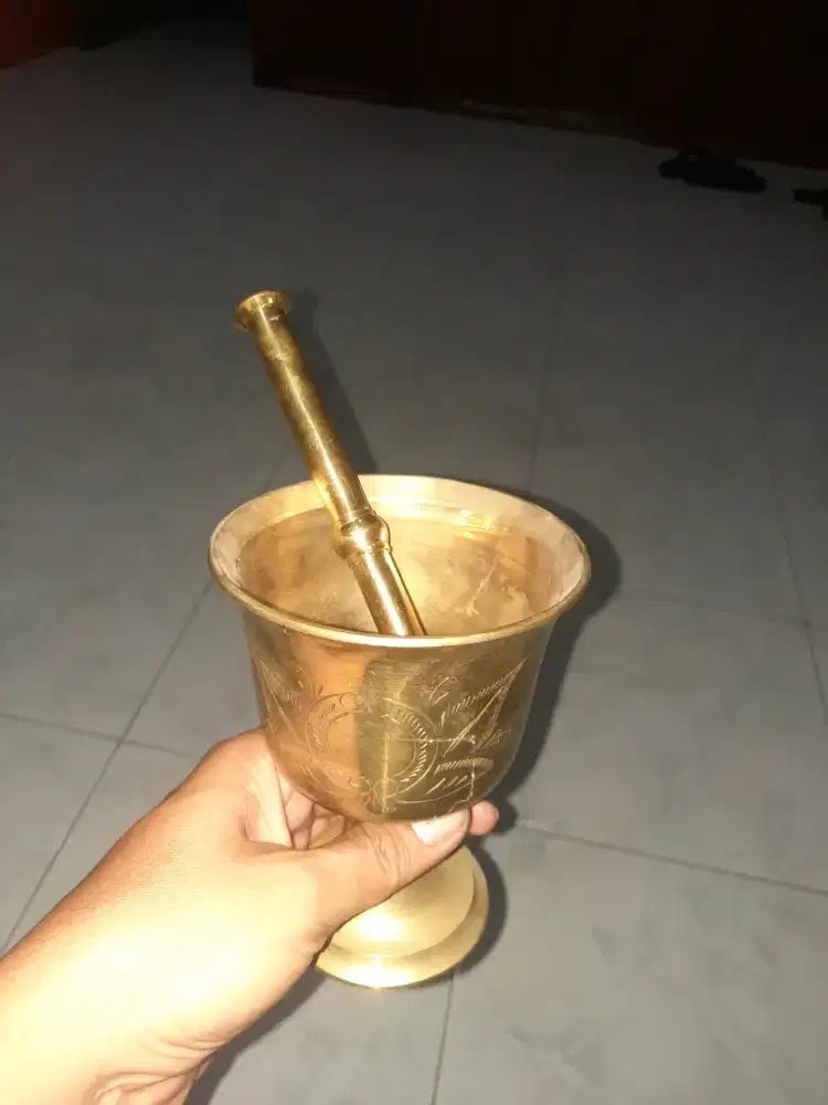 Tumbukan Kuningan Asli 100% dan Langka