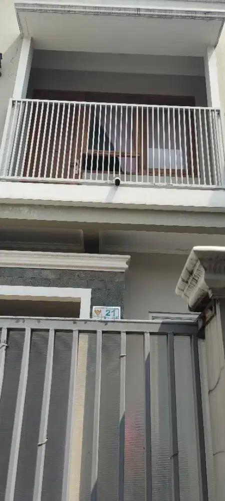 Di jual rumah strategis