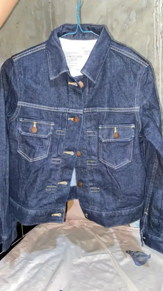 Jaket levis bagus