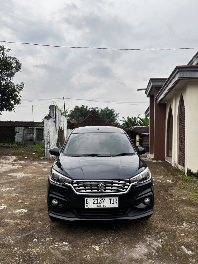 Dijual Cepat, Suzuki Ertiga 1.5 GL MT 2020 Hitam Metalik