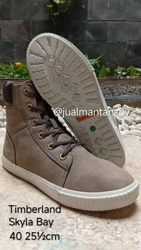 Like New TIMBERLAND Skyla Bay