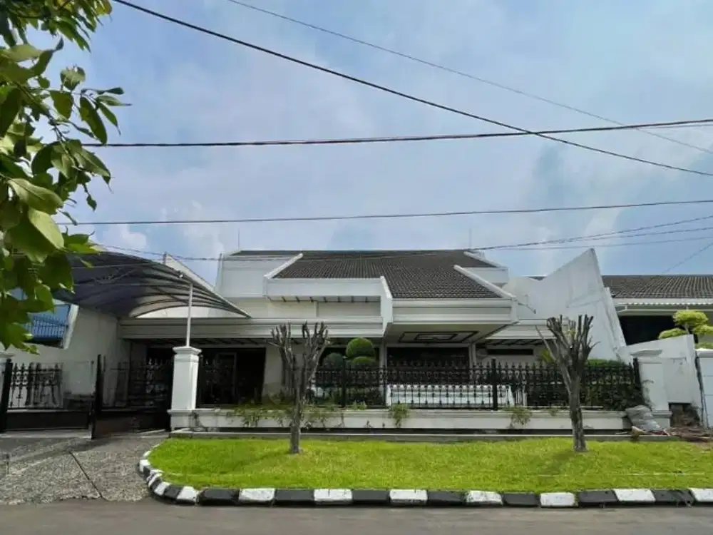 Dijual Cepat Rumah Clasic dan Terawat di Jln Pakis Argosari
