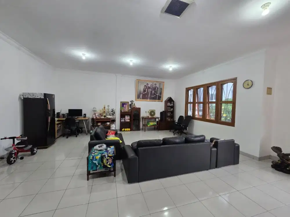 Dijual Rumah di Sunter Pratama luas 264m2, 2 lantai, SHM