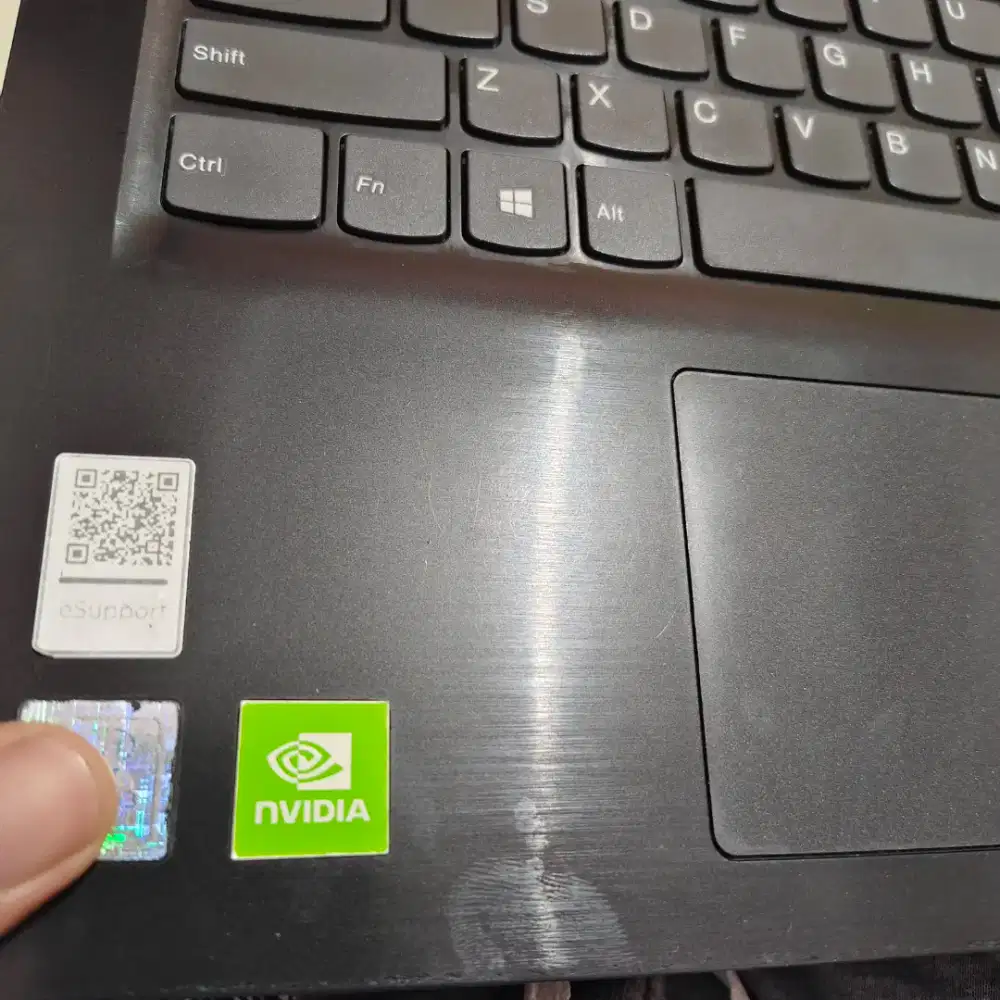 Laptop lenovo dual VGA siap gaming