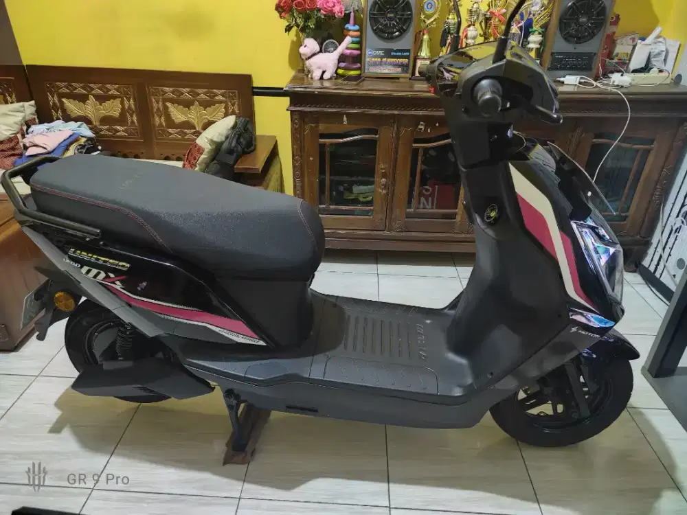 United MX 1200 (Motor Listrik)