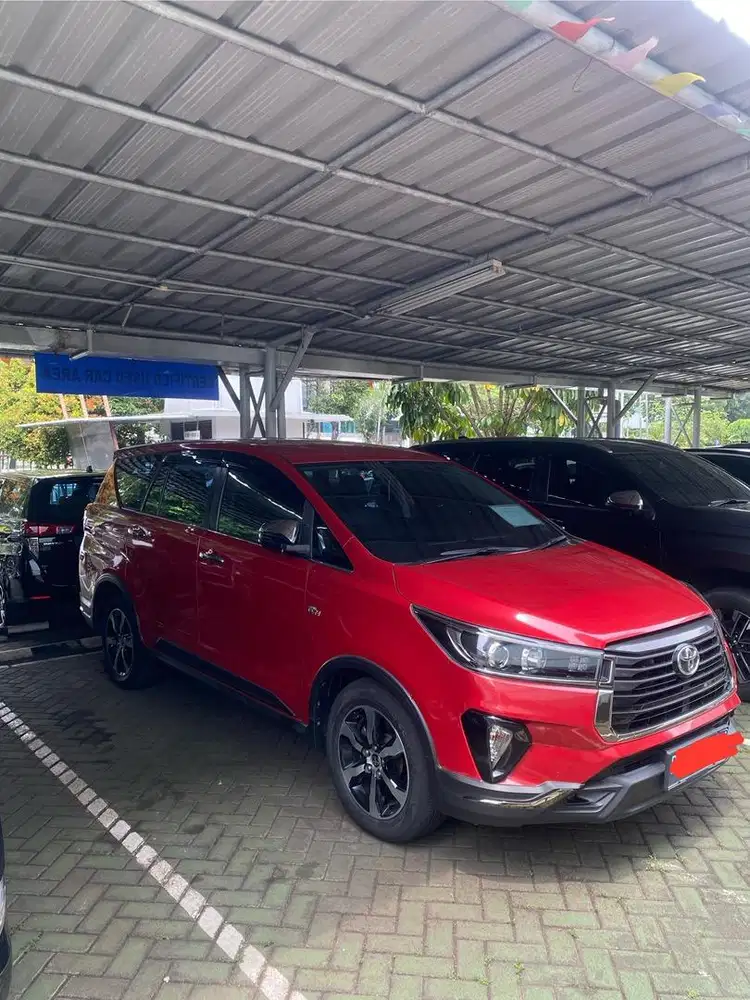 Innova venturer 2.0 matic bensin