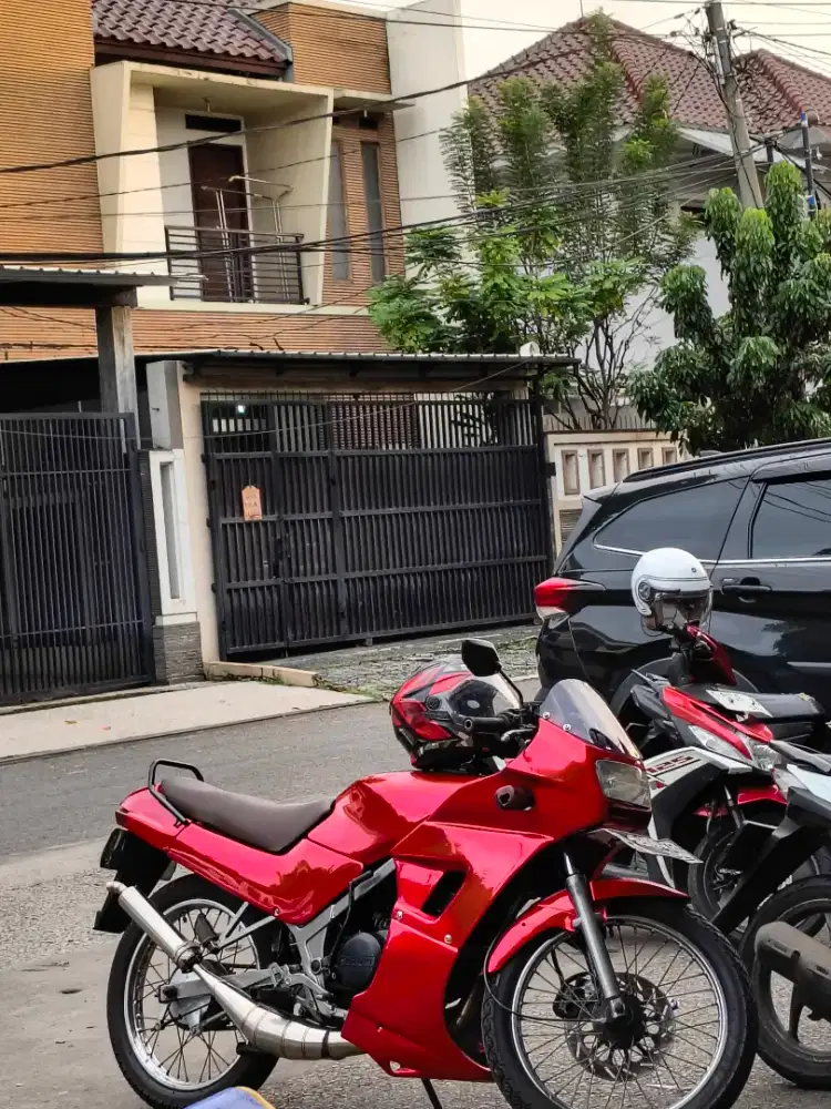 Suzuki RGR 150 crystal