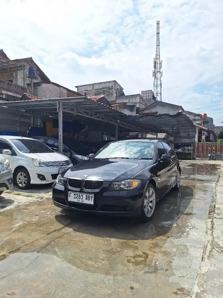 BMW 320i E90 Tahun 2005 tangan pertama dari baru low km original
