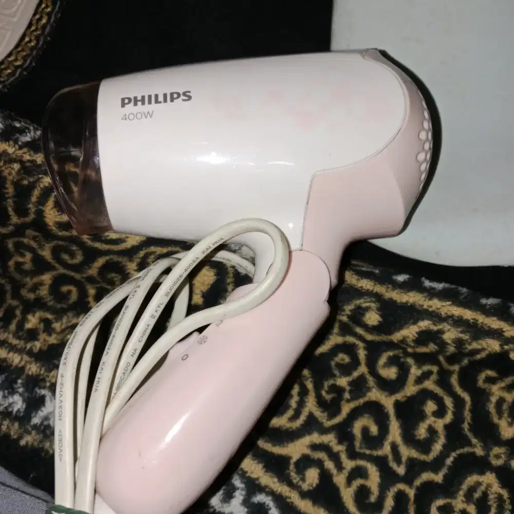 Hairdryer pengering rambut