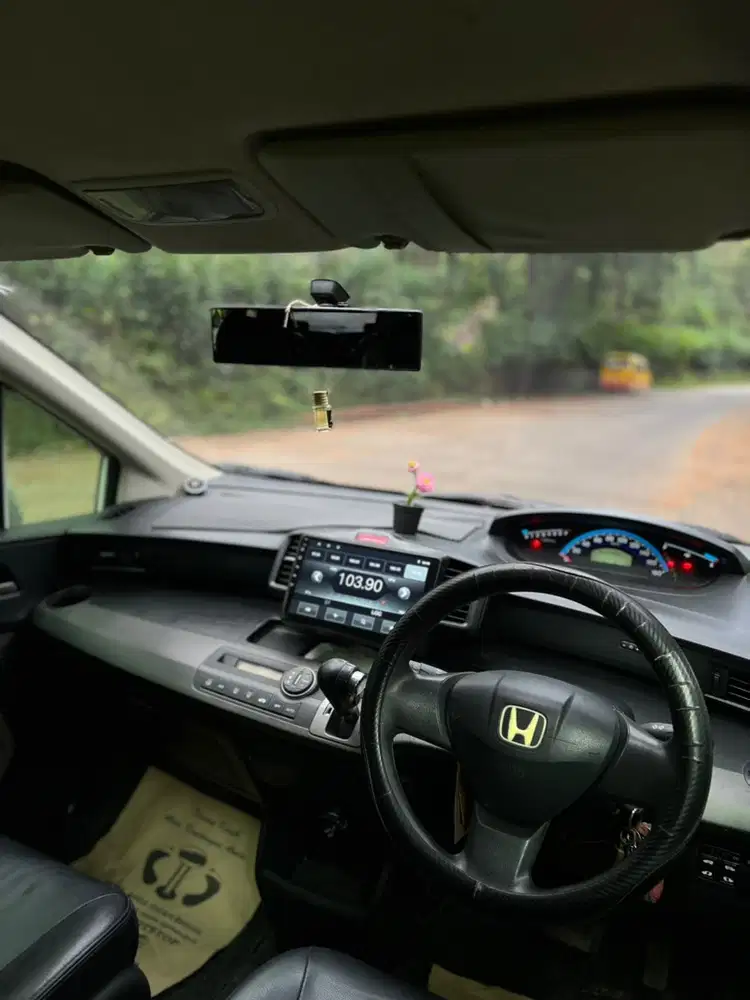 Honda Freed 2011 Bensin