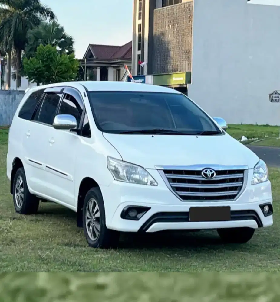 INNOVA G M/T Diesel 2015