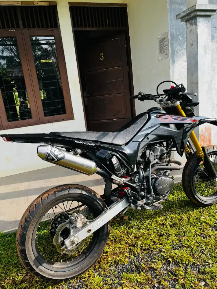Jual santai crf 150cc pemakaian pribadi tangan pertama