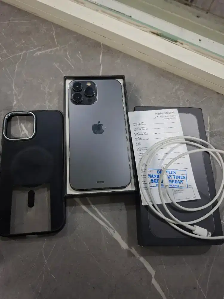 Iphone 13 pro max 256gb Ex garansi resmi ibox