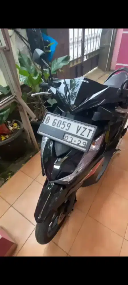 DIJUA MOTOR SECCOND - HONDA BEAT CBS 2024 - HITAM