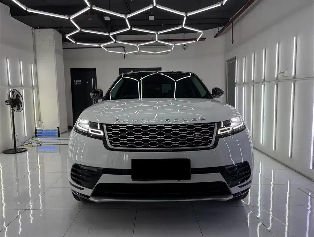 [ LOW KM 4 rb ] Range Rover Velar 2.0 2018