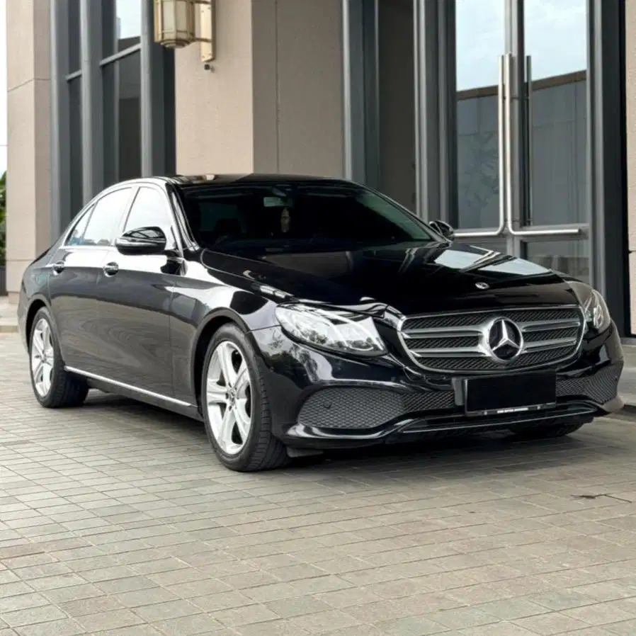 (CASH) Mercedes Benz E250 Facelift Avantgarde W213 2018