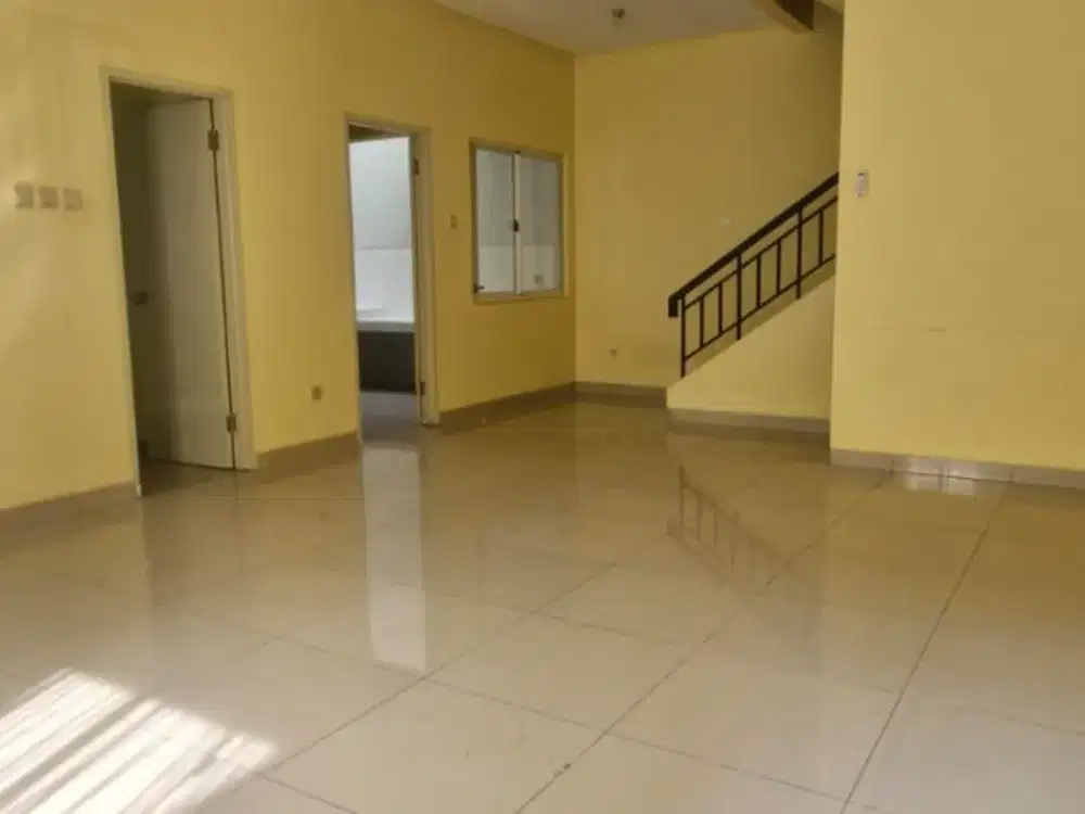 Disewa Rumah Layar Permai PIK, 8x12, 4KT, 3KM, Ada AC