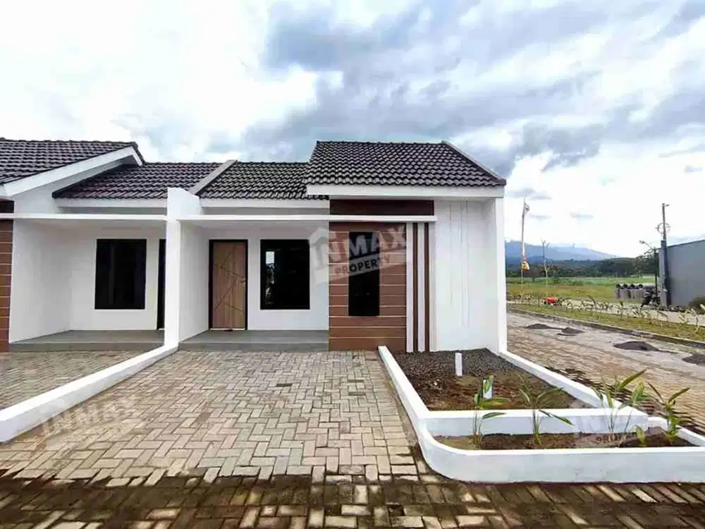 Rumah Baru di Lawang  Lokasi Premium  Jalan depan Lebar bisa KPR