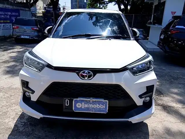 LOW DP Toyota Raize 1.0 T GR SPORT One Tone Bensin-AT 2021 SAU