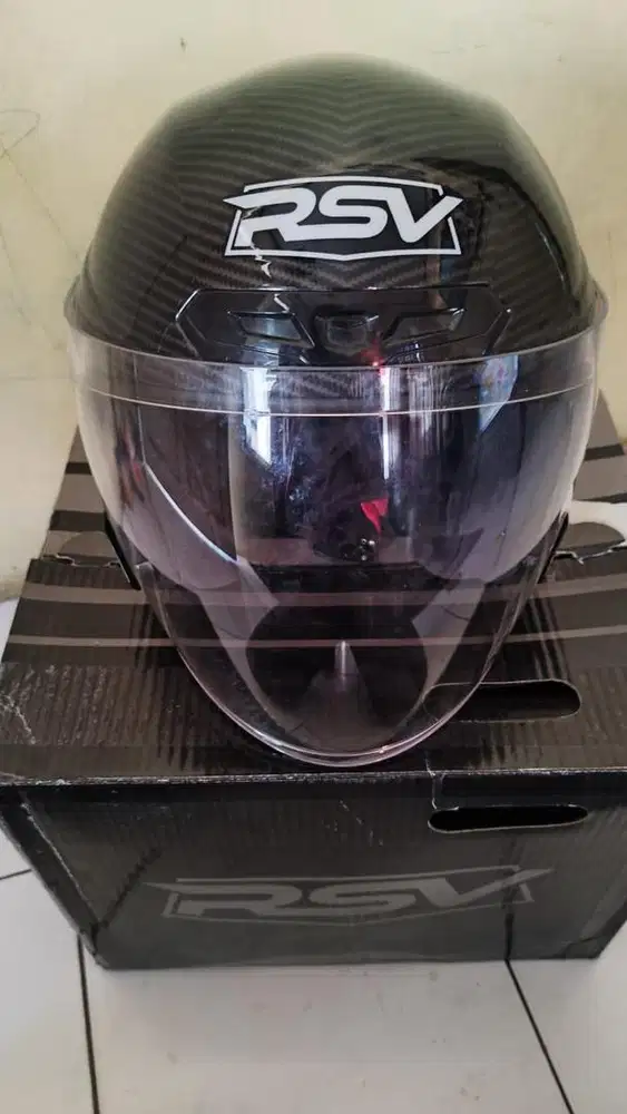 HELM RSV NEW WINDTAIL CARBON