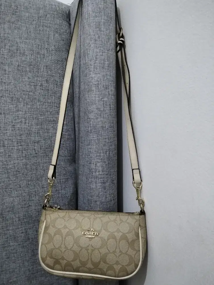 Sling bag Coach