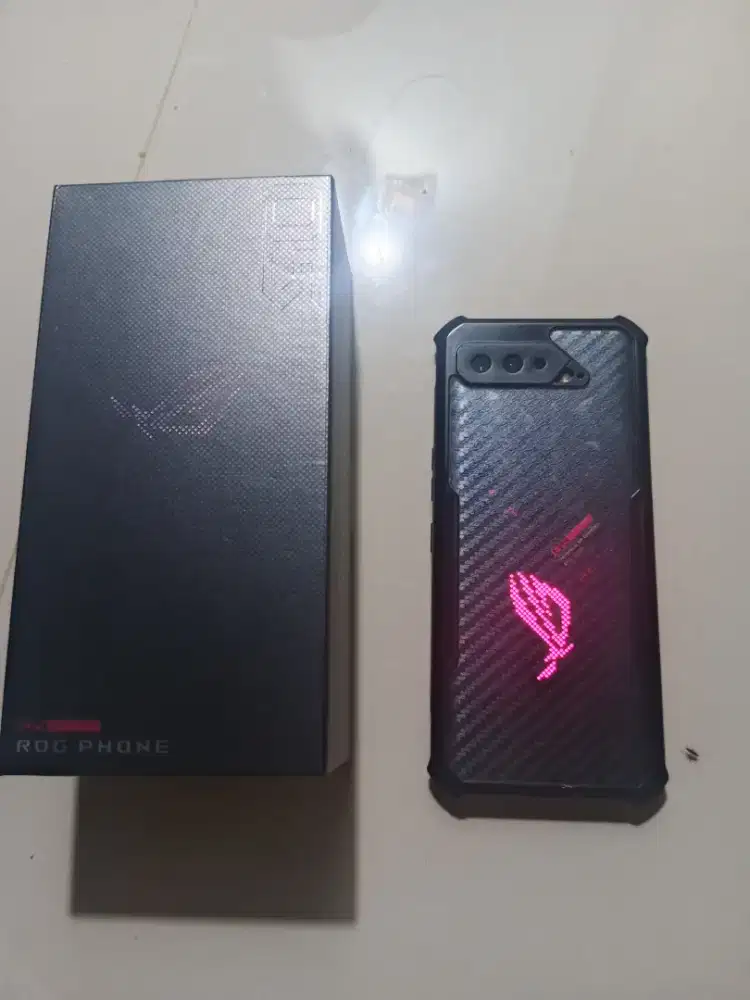 handphone rog phone 5