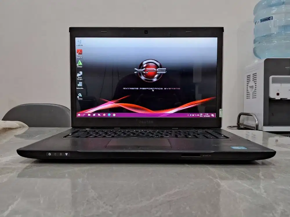 Vostro DELL i5 2.6Ghz 8GB SSD ReadyUp Lcd BARU Laptop 15.6in BeGaransi