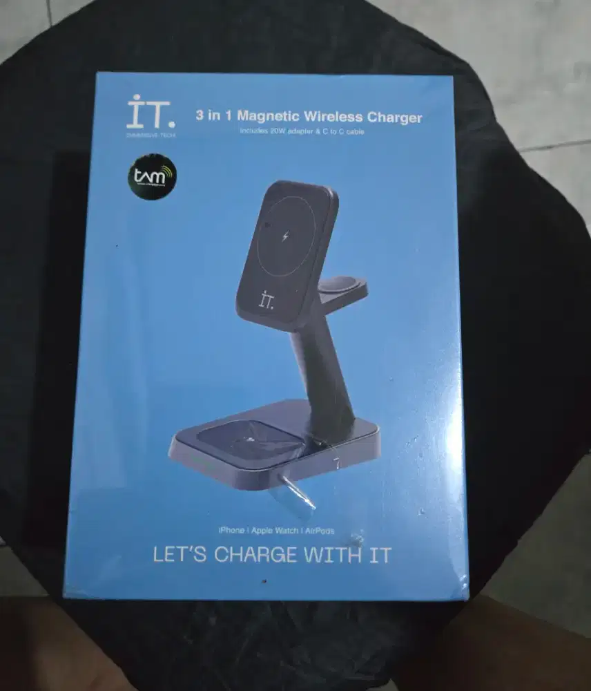 IT 3 in 1 Magnetic Wireless Charger
