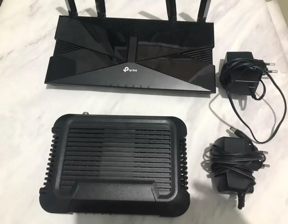 Preloved Modem CM. 5100 dan Router TP Link AX300  Ex 511