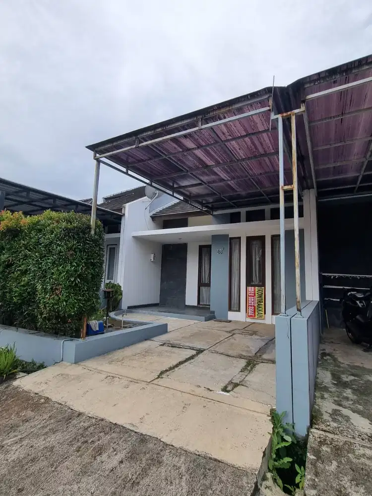 DISEWAKAN RUMAH PERTAHUN