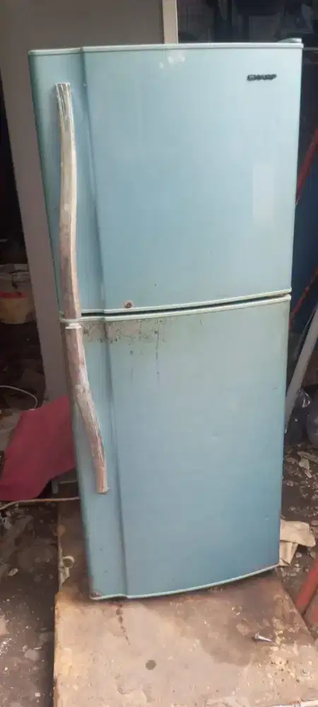 Kulkas 2 pintu nerk Sharp