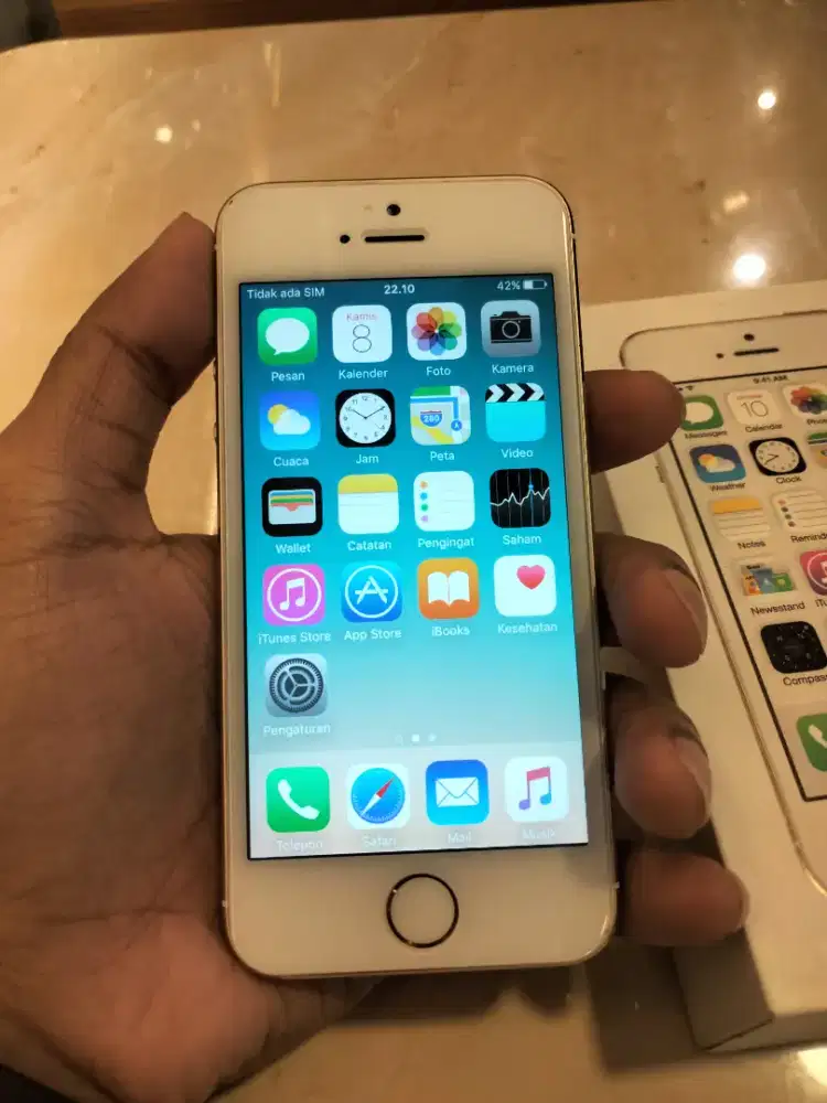iPhone 5s 32GB Gold 2nd iBox Istimewa