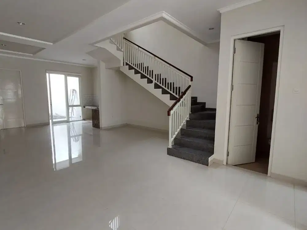 Buyer Only Rumah Baru Manyar Dharmahusada Surabaya Row Jalan 3 Mobil