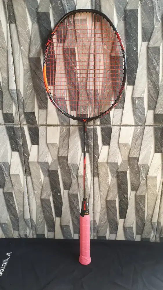 Raket Victor Thurster ryuga