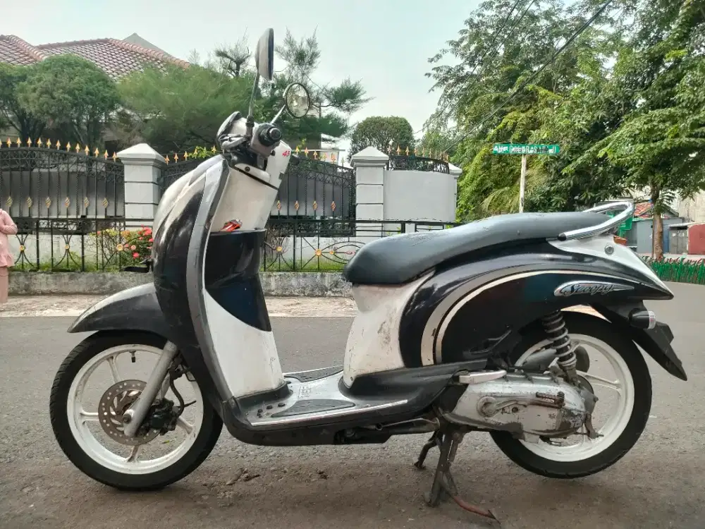Honda Scoopy 2011