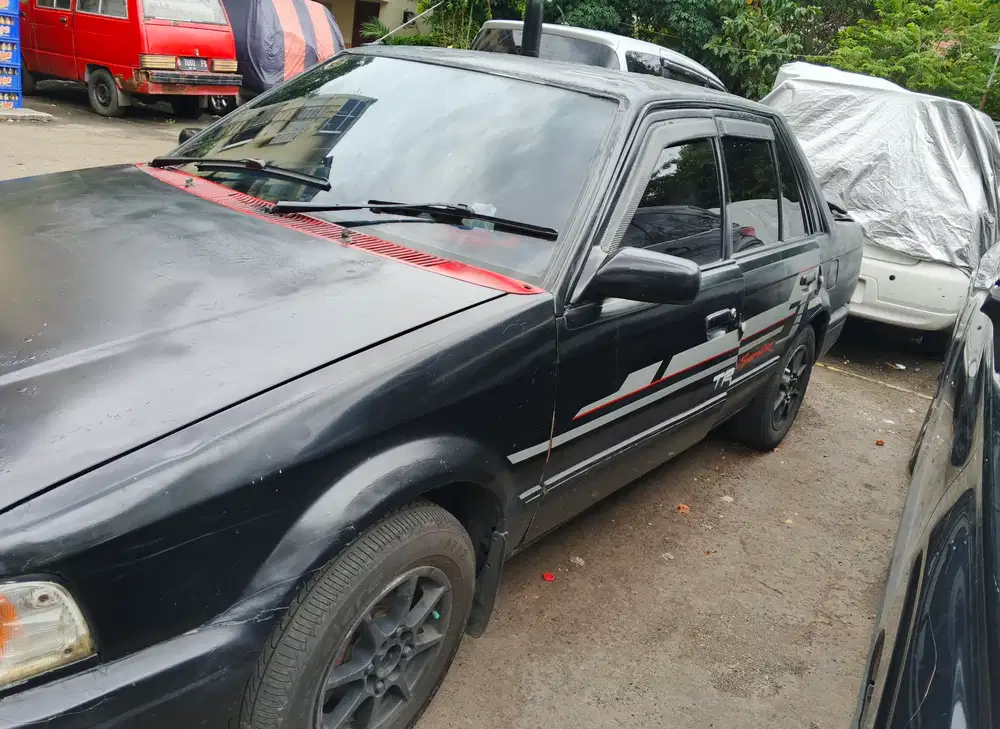 Ford laser 1996 Bensin