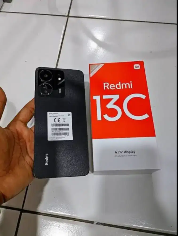 Redmi 13c RAM 8 MEMORI 256 SUDAH NFC fullset original bawaan semua