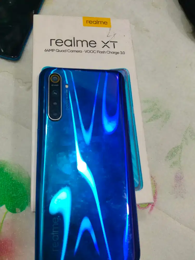 Realme XT 8/128
