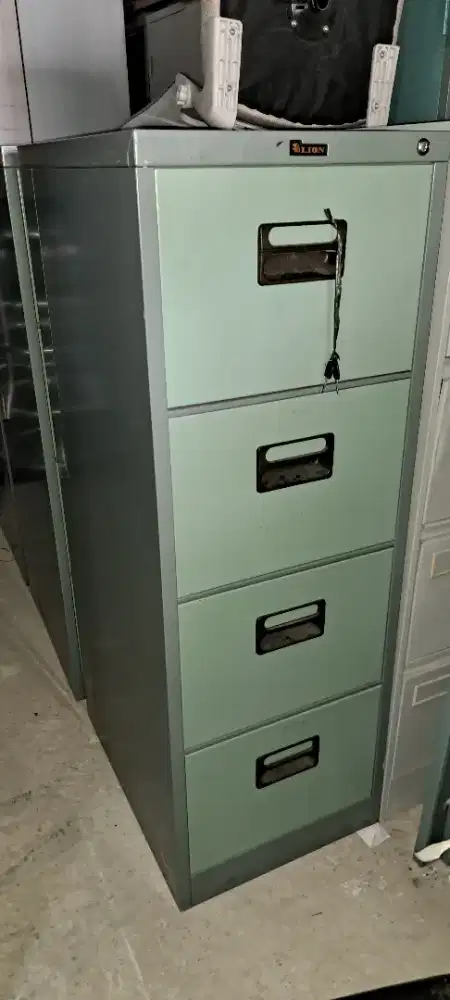 Filling cabinet 4 laci lion