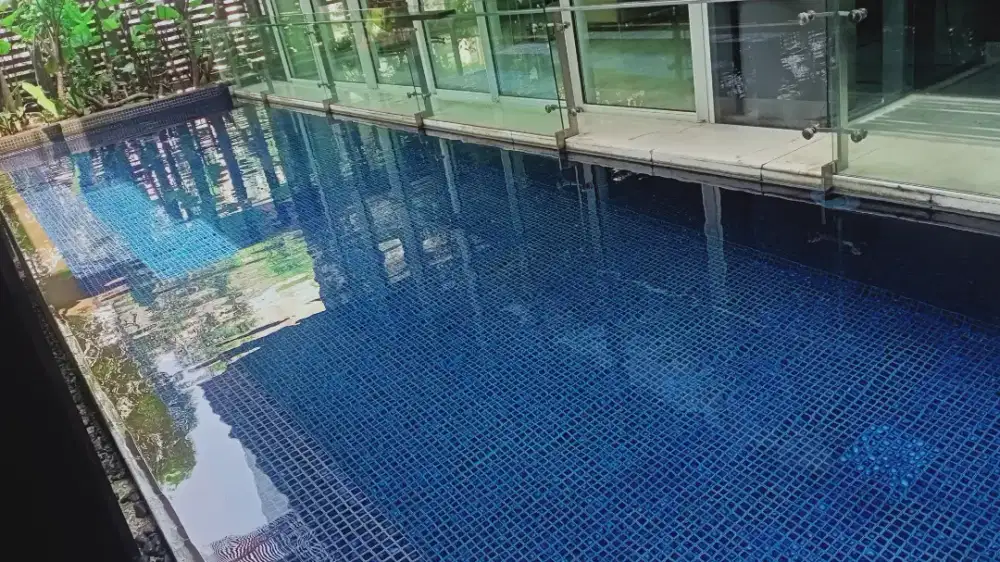 Perawatan kolam renang