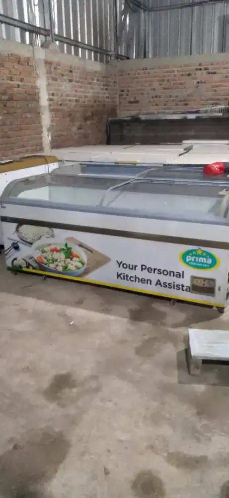 Unit ready showcase dan frezer