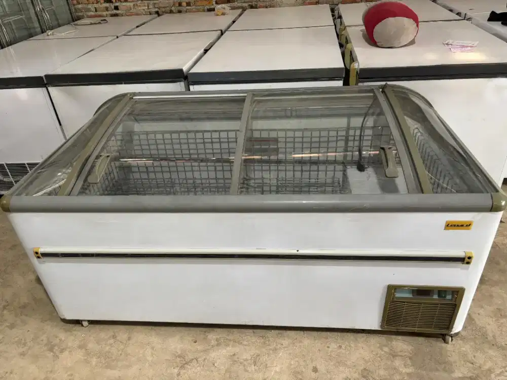 Frezer pendingin box dan showcase pendingin