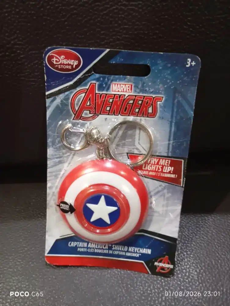 Gantungan kunci Captain America Shield Disny Japan