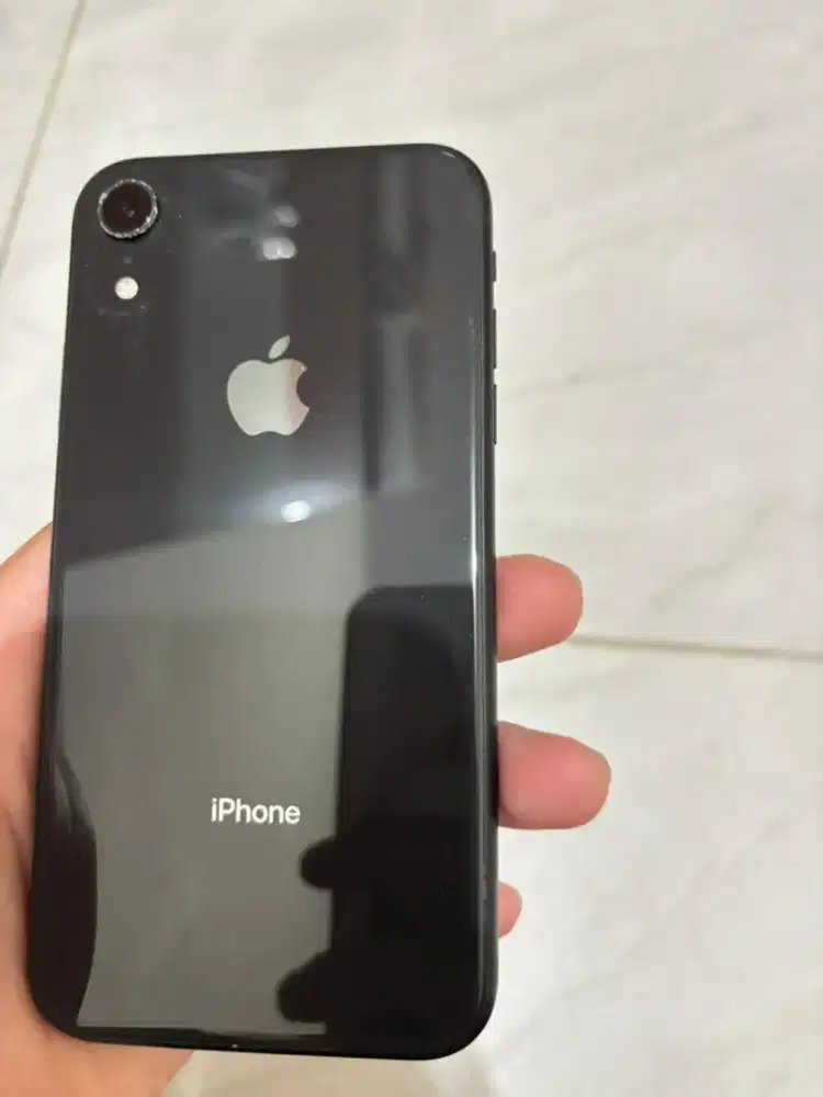 DIJUAL IPHONE XR 64 GB ALL SIM SECOND LIKE NEW