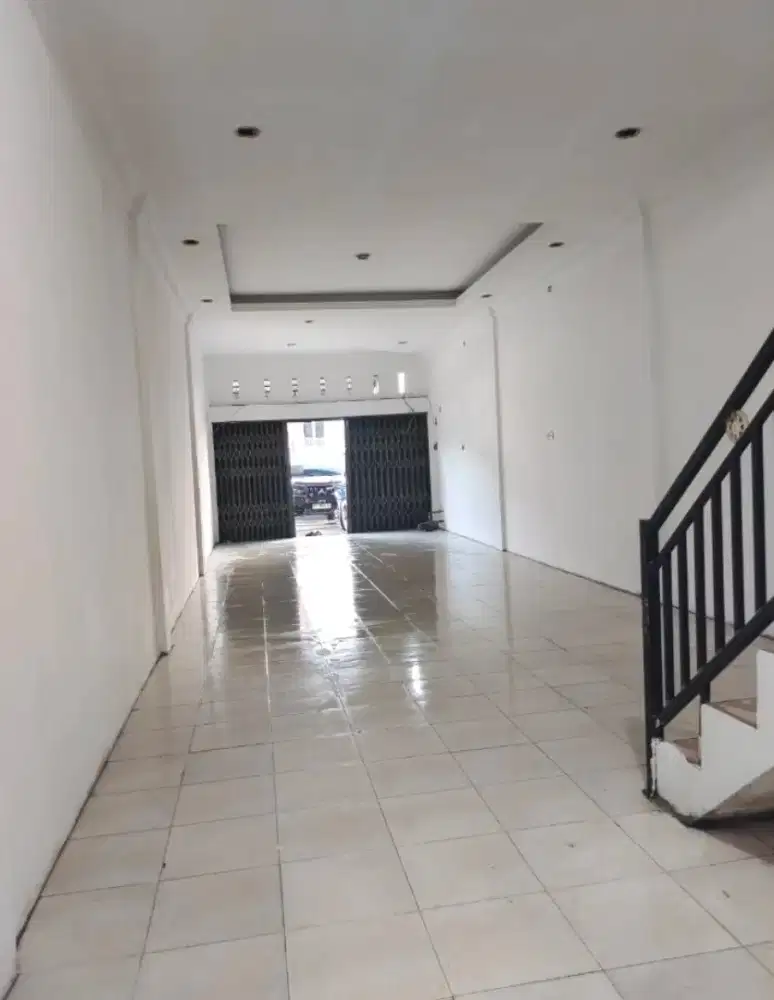 Dijual Ruko 2 lantai (rumah toko), kondisi bagus.